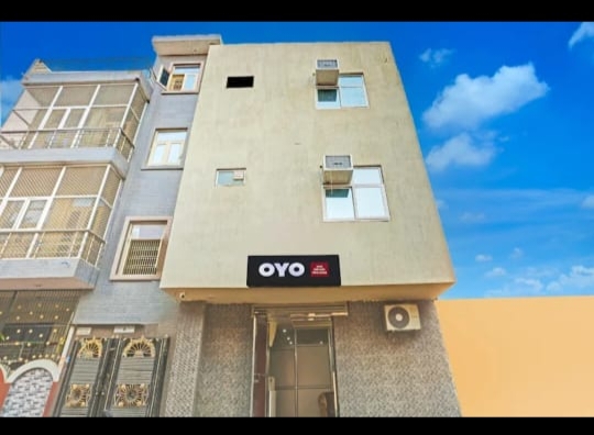 Guest-House For Rent in Vrindavan view 5