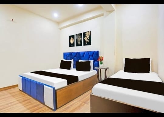 Guest-House For Rent in Vrindavan view 8